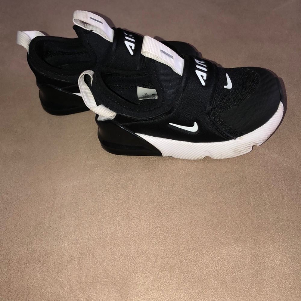 Sneakers - Picture 3 of 5